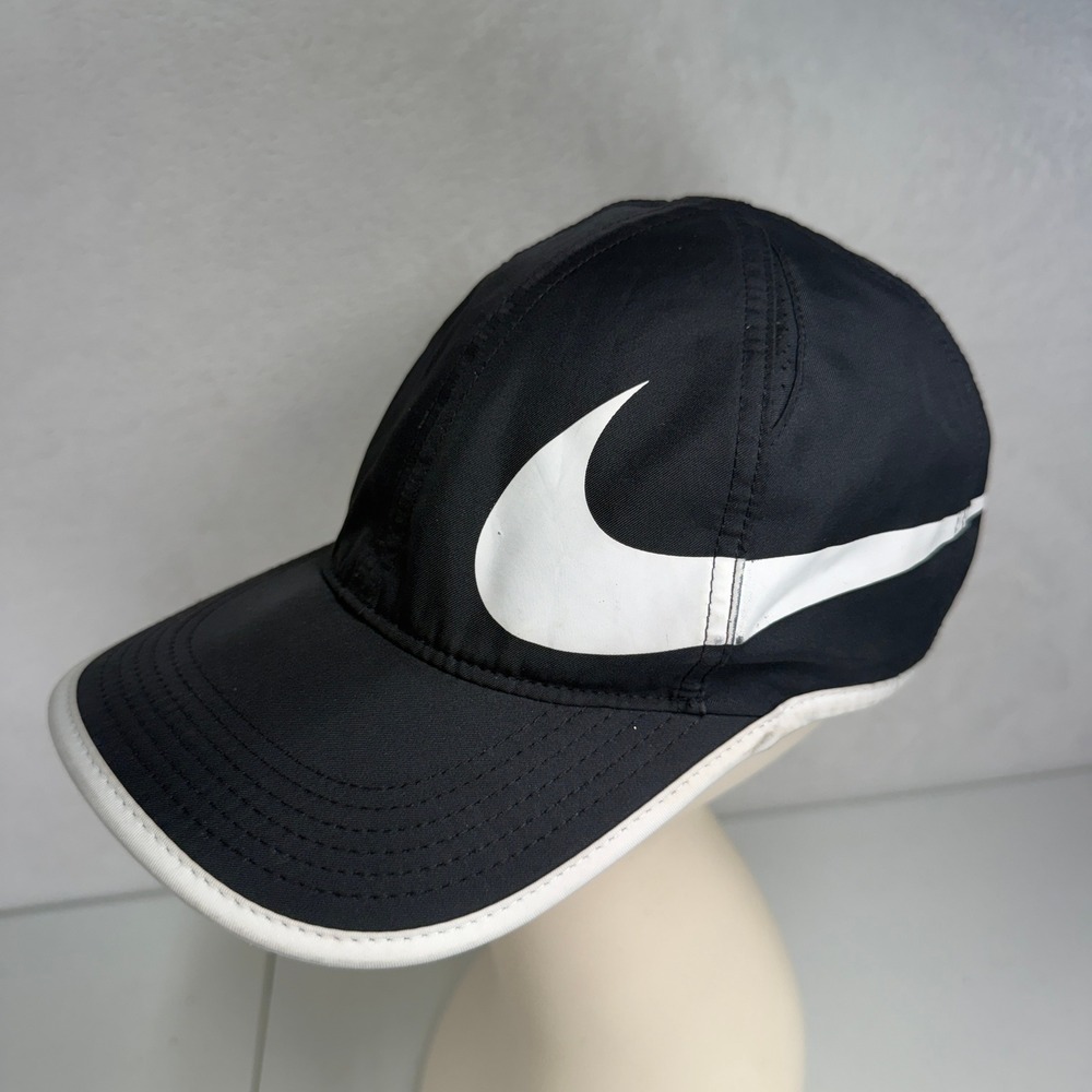 Nike OSFM Featherlight Dri-FIT Running Hat Black White 864100-011 Athletic Cap